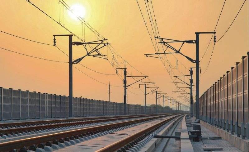 游艇会yth206电气大理丽江铁路电力远动箱变项目