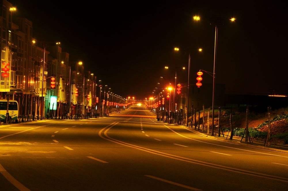 游艇会yth206电气金丽街道照明系统箱变项目